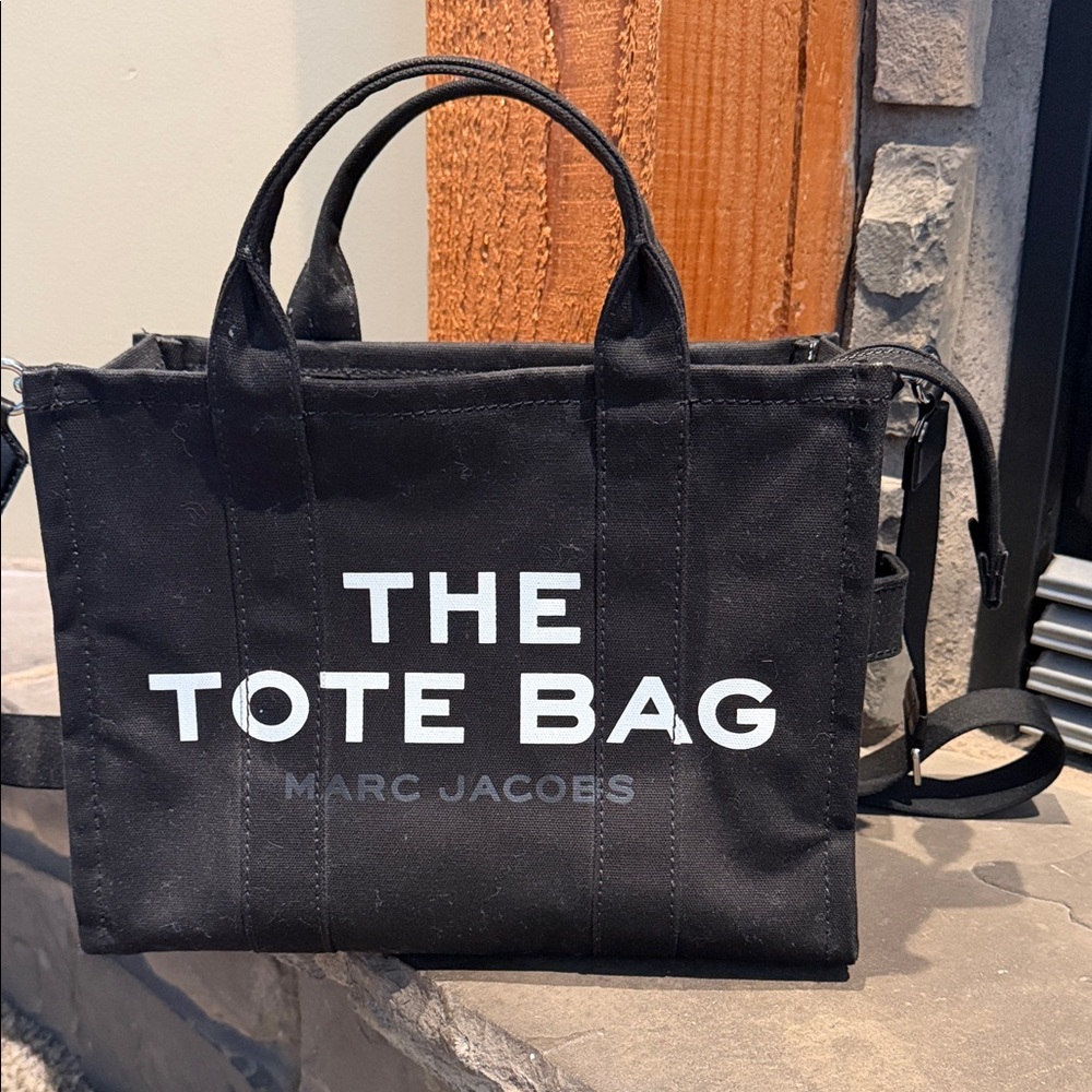 Marc Jacobs Black Canvas Tote Bag - Picture 2 of 10